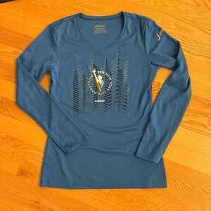 2015 NYC marathon women’s shirt XS